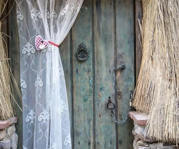 Happy Glamping Madonie Luxe tent Polizzi Generosa